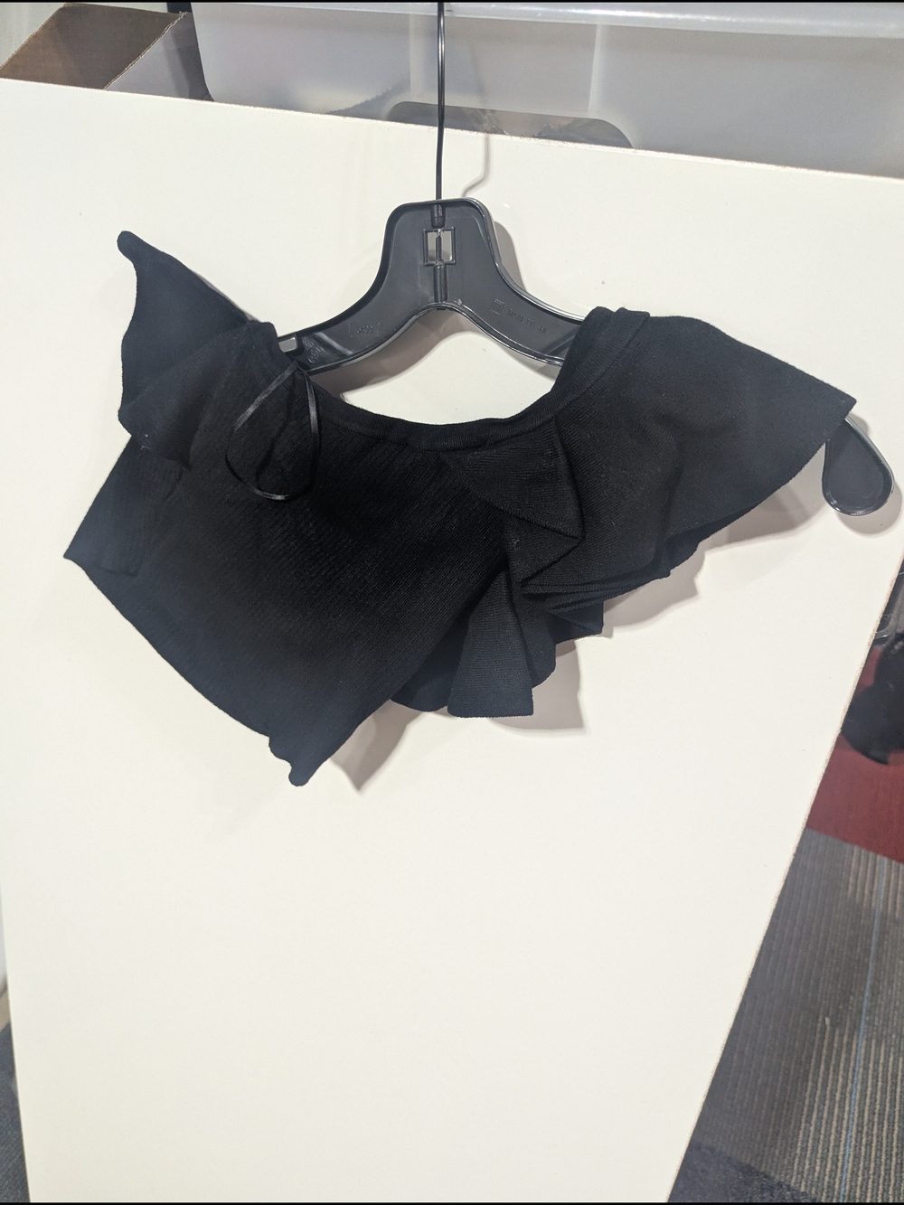 Express Black One-Shoulder Ruffle Crop - Picture 5 of 5